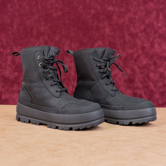 UGG Women The UGG Lug Platform Lace-up Black Leather Combat Boots sz 9 - Picture 1 of 8
